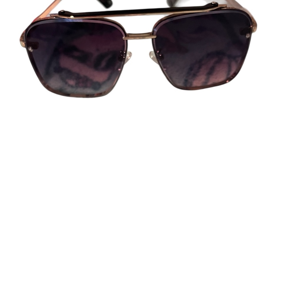 Stylish Gold Aviator Sunglasses